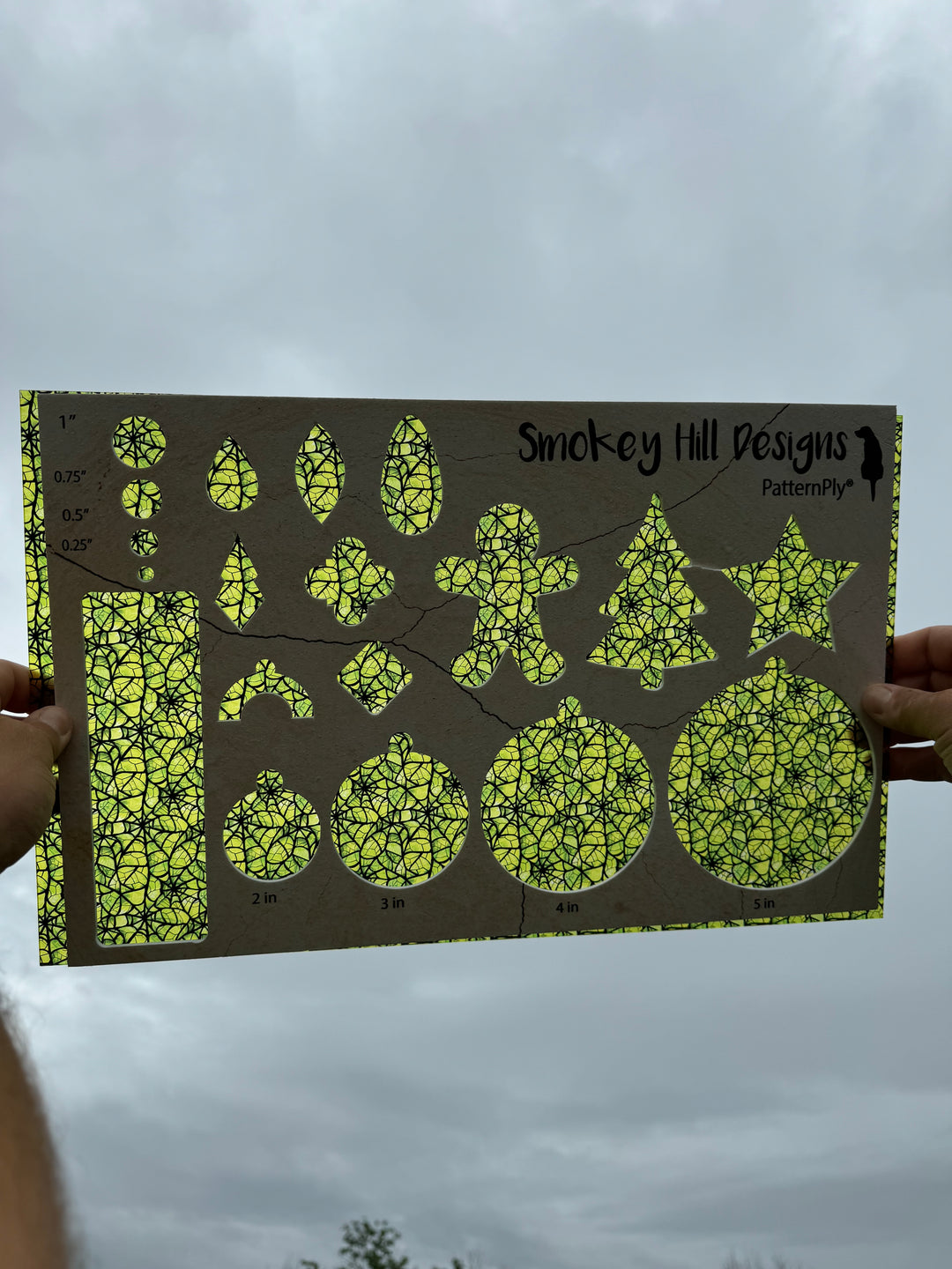 PatternPly® Transparent Green Stained Glass Spiderwebs