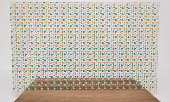 PatternPly® Scattered Irish Shamrocks