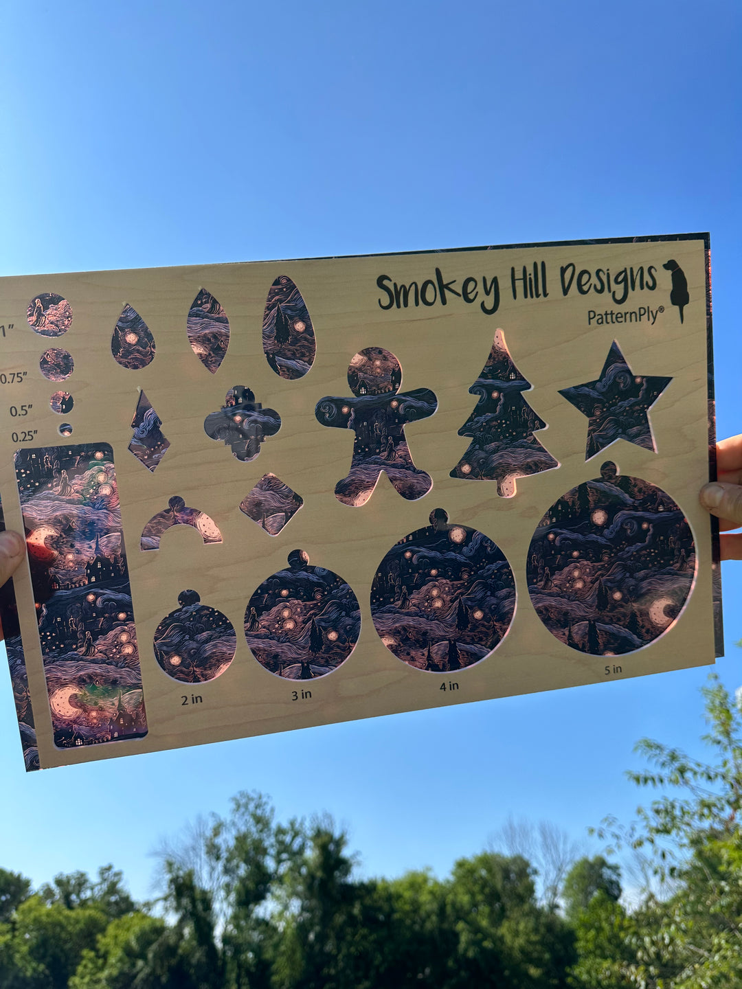 PatternPly® Transparent Halloween Night Large