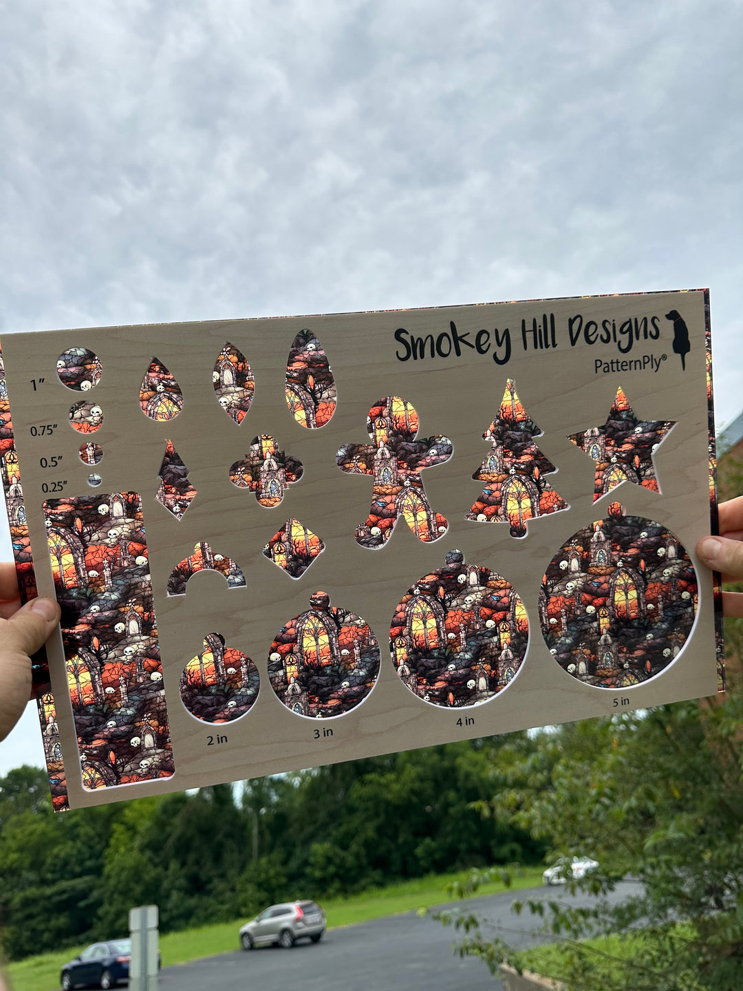 PatternPly® Transparent Skull Cemetery