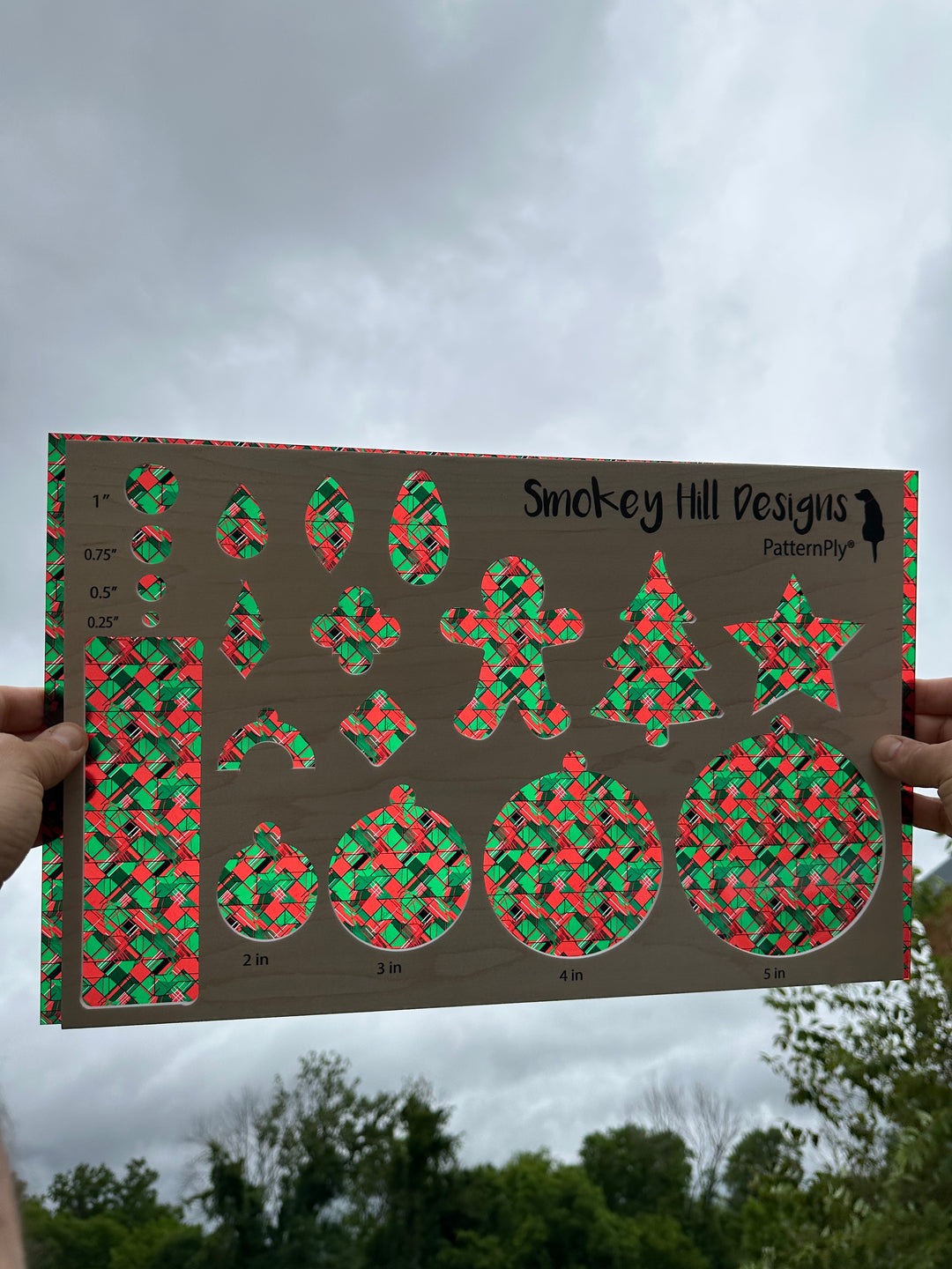 PatternPly® Transparent Christmas Graffiti