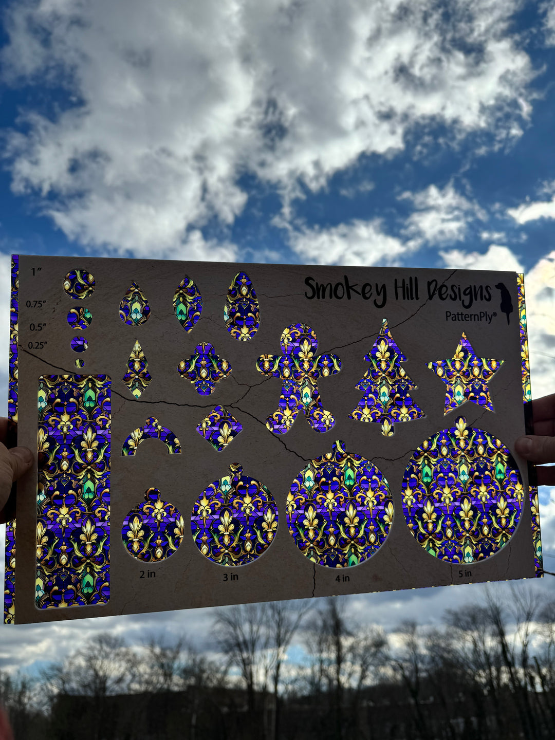 PatternPly® Acrylic Transparent Mardi Gras Fleur de Lis Stained Glass