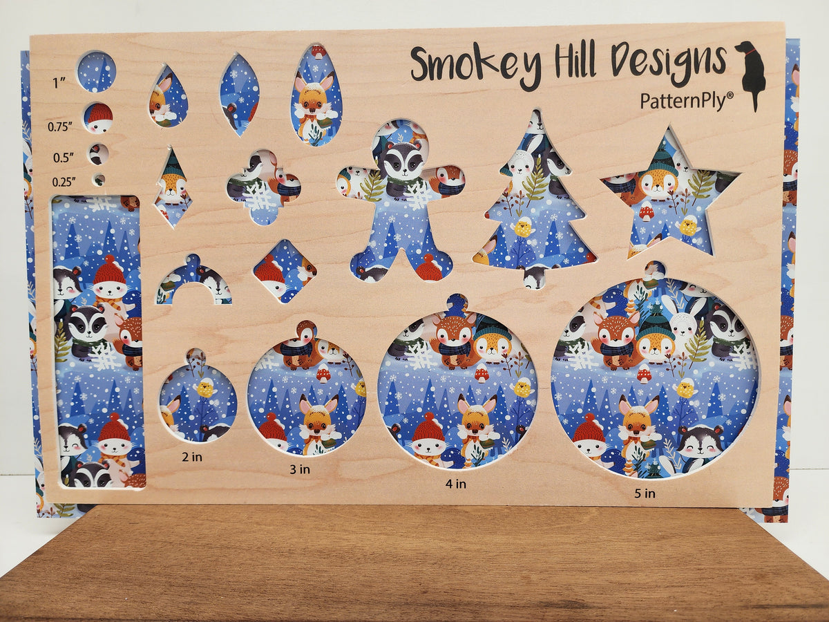PatternPly® Full Coverage Winter Animals product photo 2