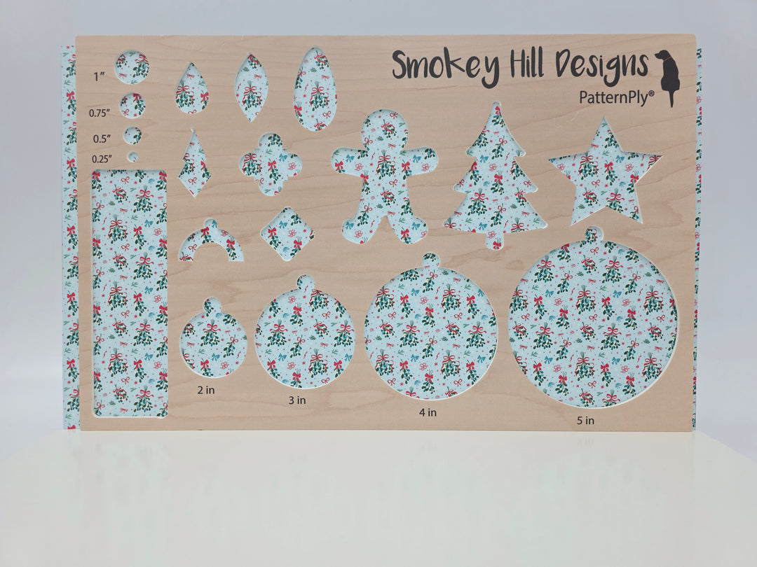 PatternPly® Full Coverage Mistletoe and Bows on Blue