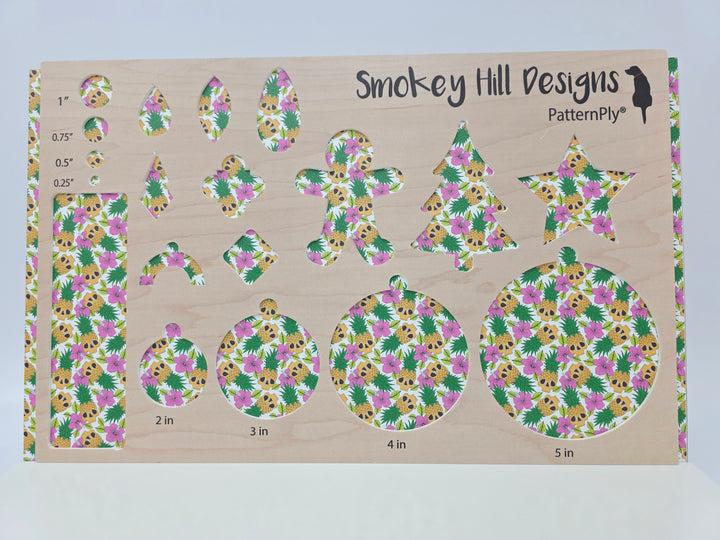 PatternPly® Full Coverage Luau Skulls on White