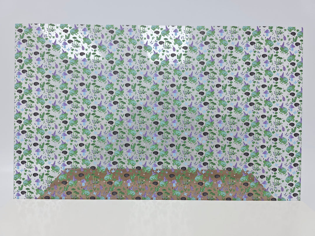 PatternPly® Scattered Witchy Frogs