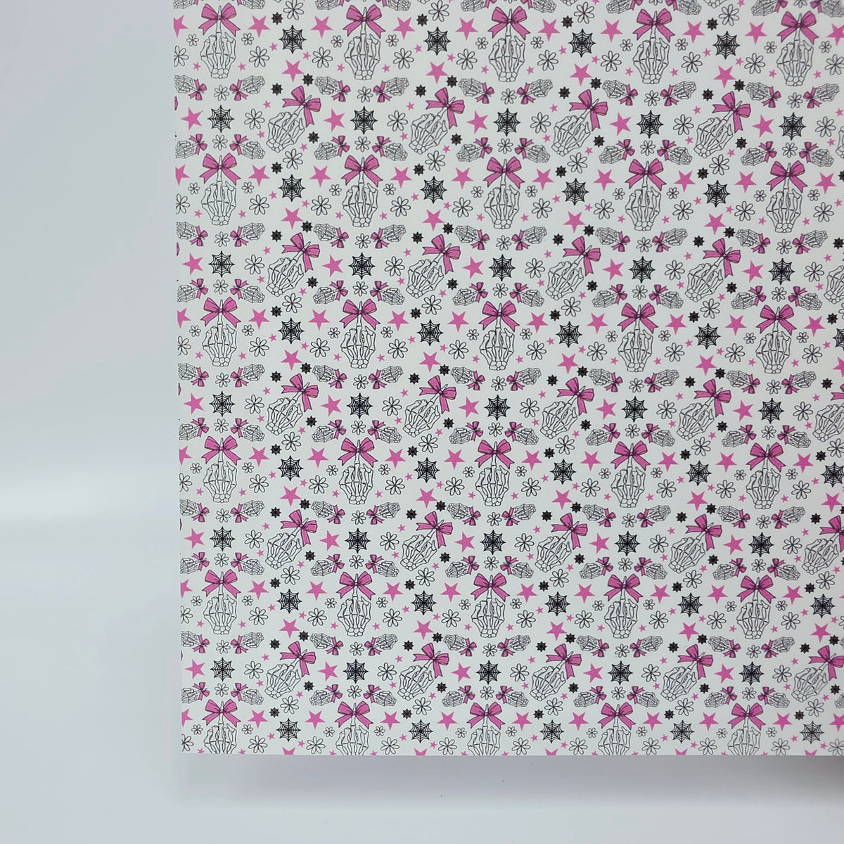 PatternPly® Full Coverage Fingers and Bows on White MICRO sheet showing the pattern