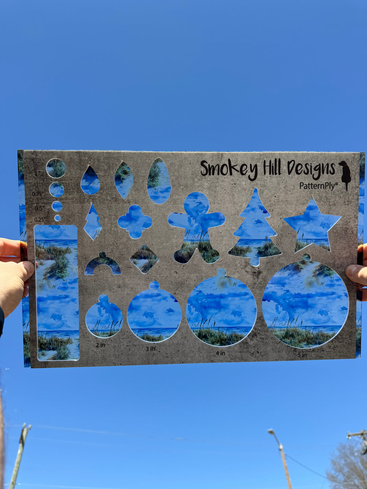 PatternPly® Transparent Dunes and Blue Skies Large product photo 2