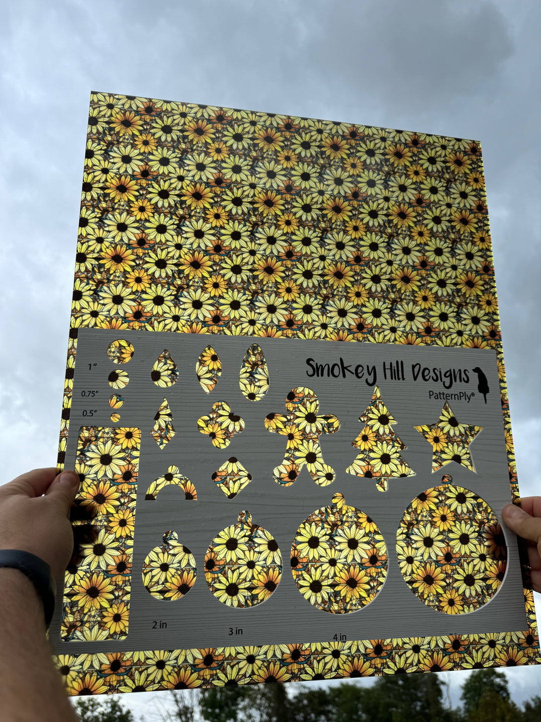 PatternPly® 19x24" Transparent Black Eyed Susan Stained Glass Original Scale