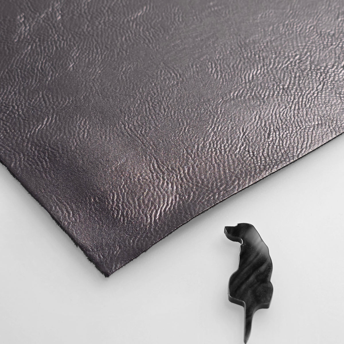 Black Pearl ChromaHide™ Leatherette