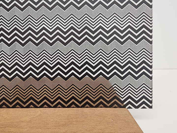 PatternPly® Scattered Chevron BLACK