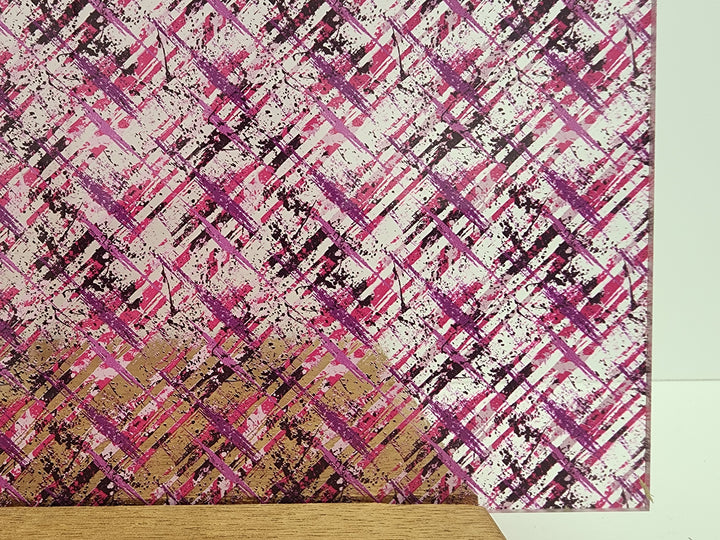 PatternPly® Scattered Criss Cross Magenta Paint