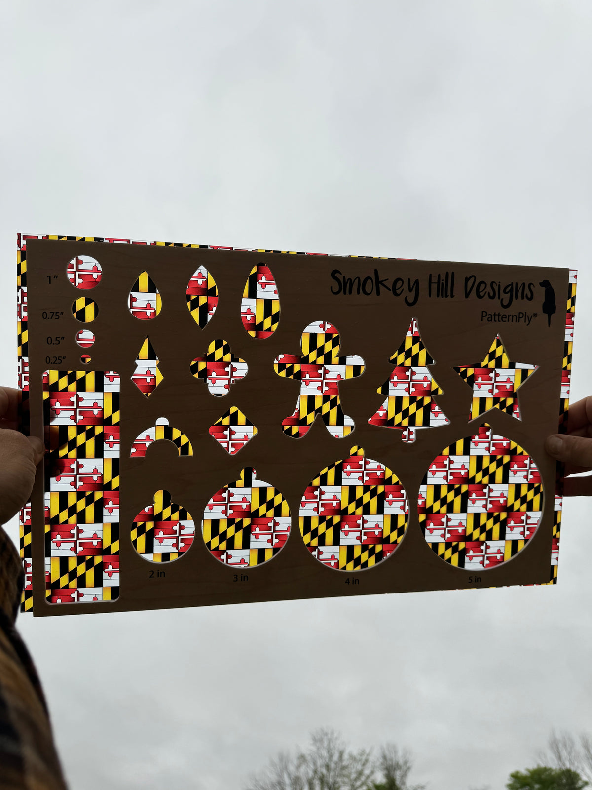 PatternPly® Transparent Maryland Flag Stained Glass product photo 2