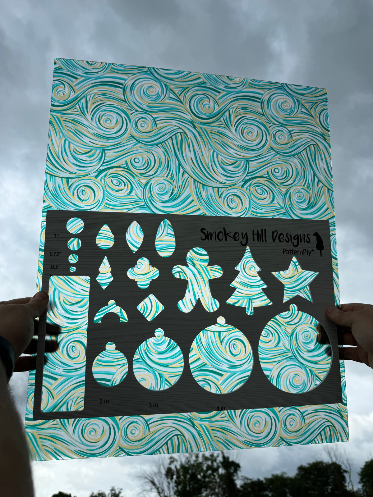 PatternPly® 19x24" Transparent Beachy Swirls XL Scale product photo 2