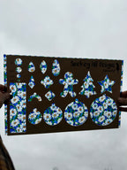 PatternPly® Transparent Stained Glass White Daisies product photo 2