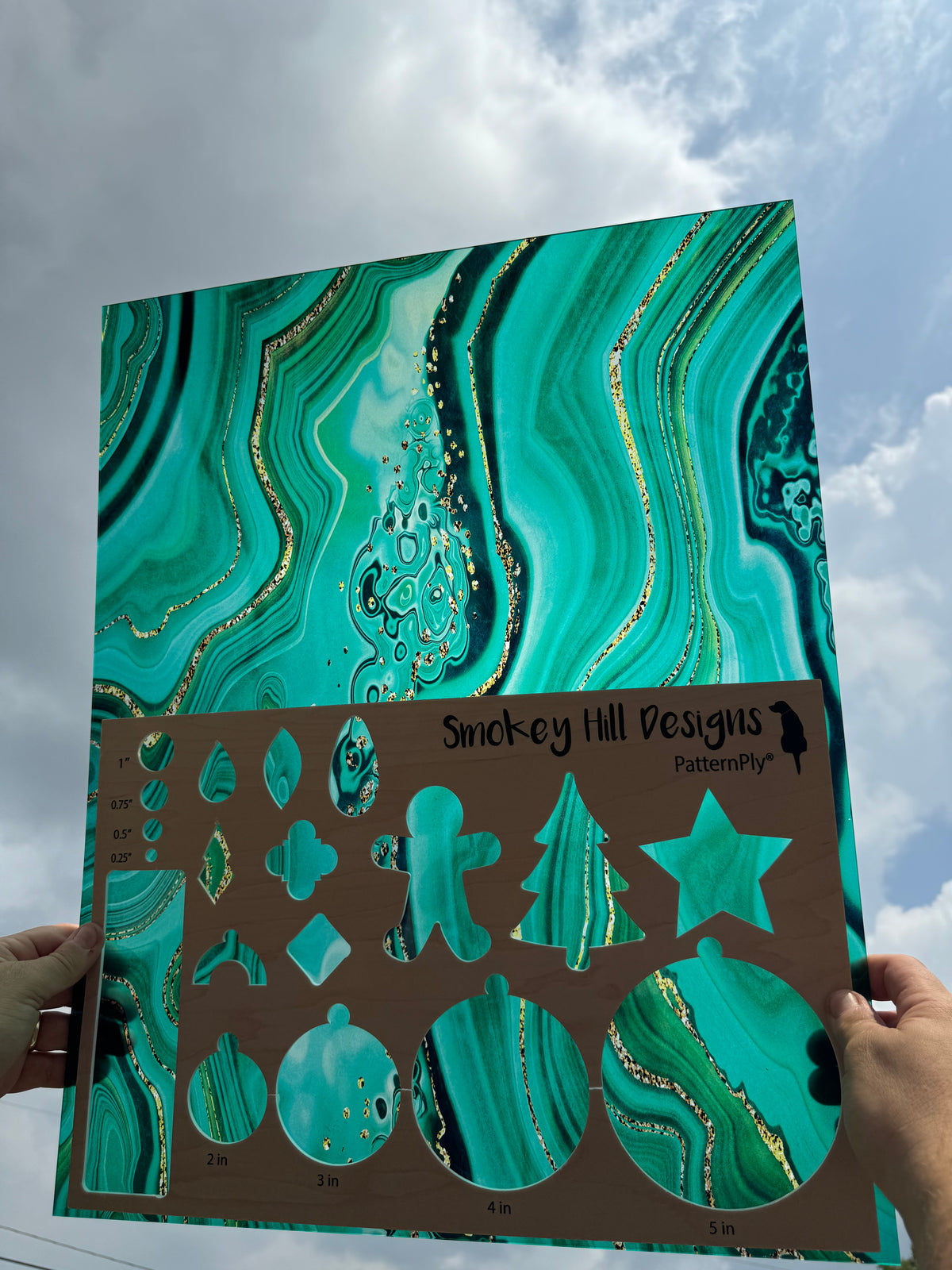 PatternPly® 19x24" Transparent Jade Swirl XL Scale product photo 2