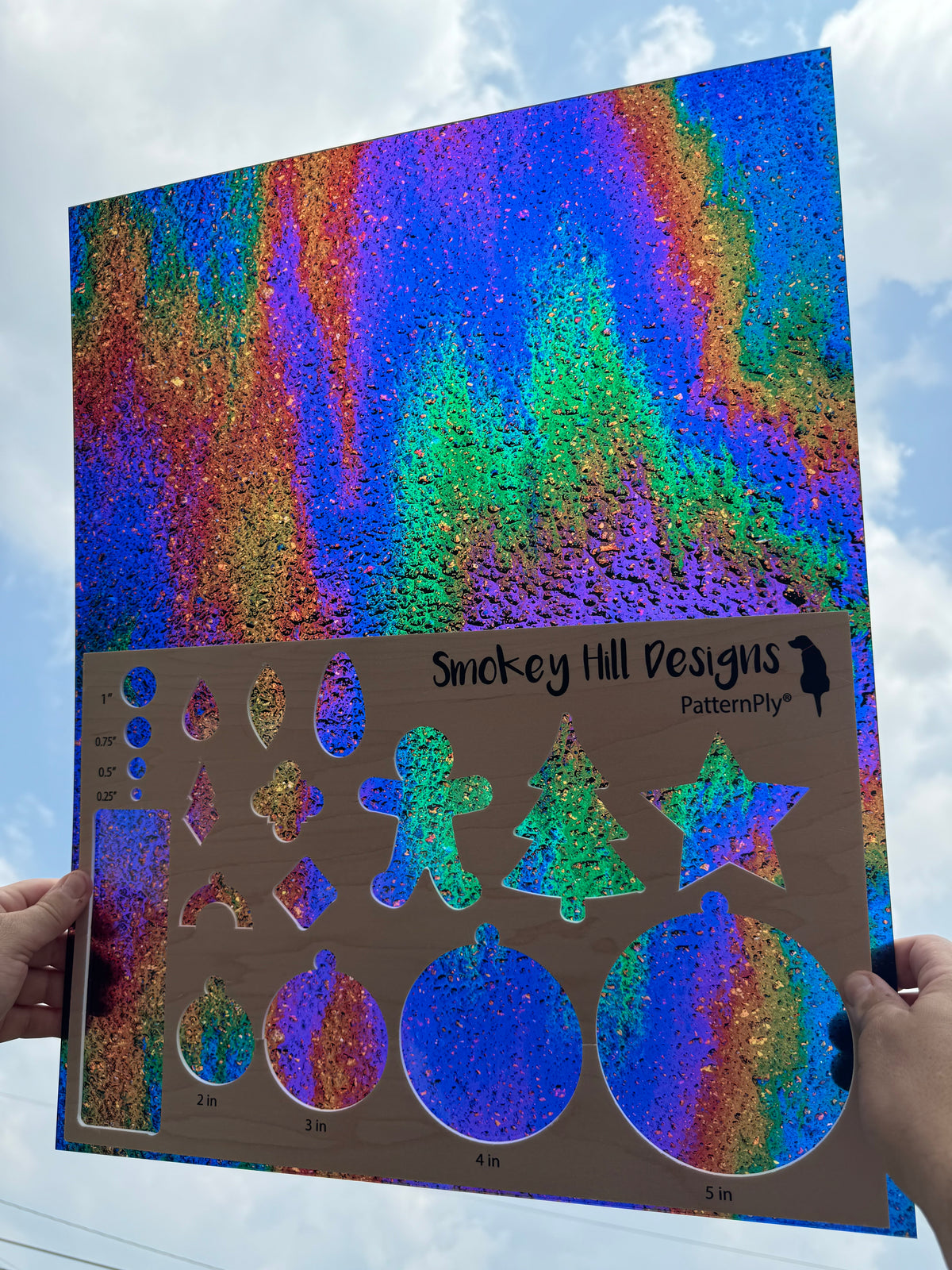PatternPly® 19x24" Transparent Oil Shimmer Original Scale product photo 2