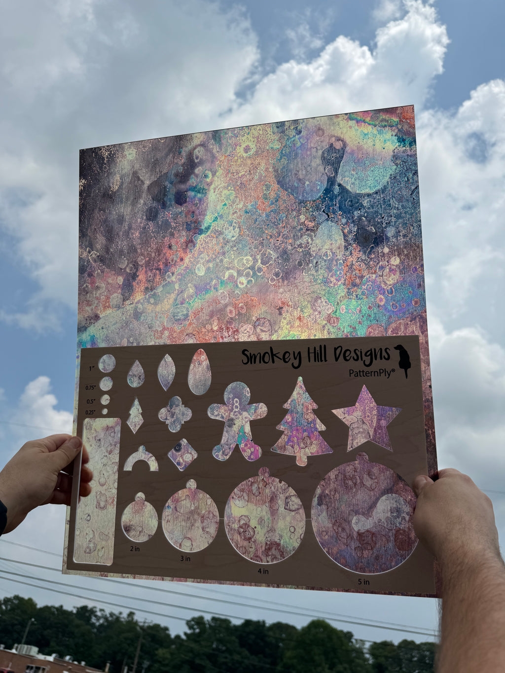 PatternPly® 19x24" Transparent Oil Slick XL Scale product photo 2