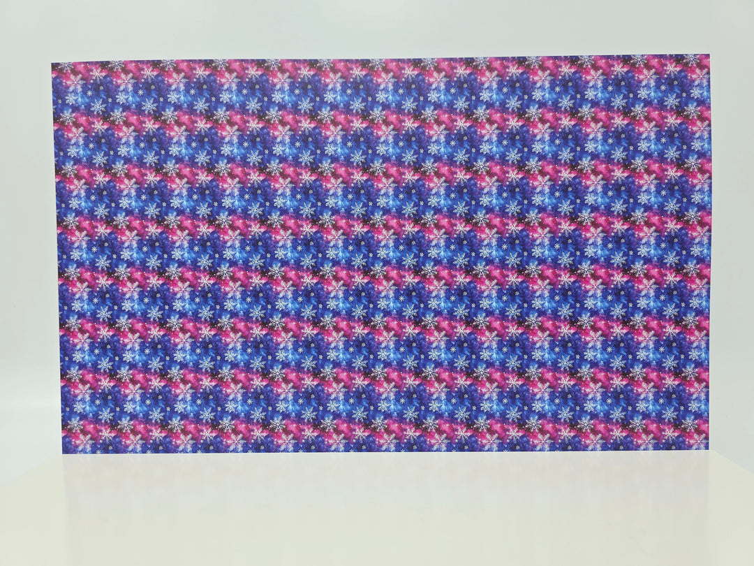 PatternPly® Full Coverage Northern Lights Snowflakes MICRO