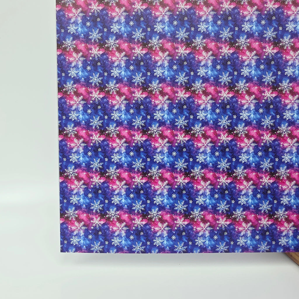 PatternPly® Full Coverage Northern Lights Snowflakes MICRO sheet showing the pattern