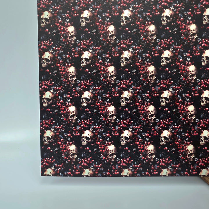 PatternPly® Full Coverage Skulls and Mistletoe