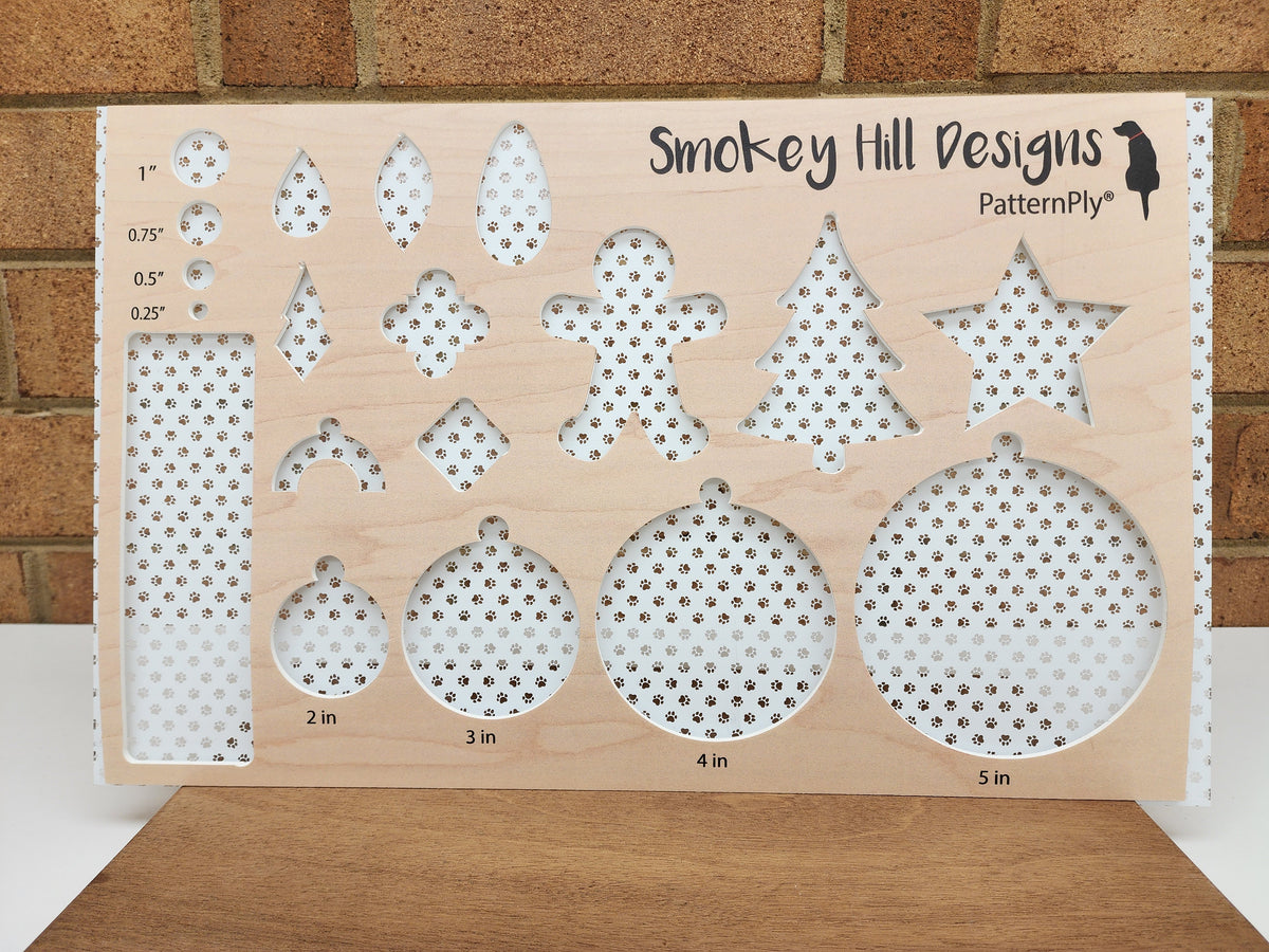 PatternPly® Scattered Pawprints WHITE product photo 2