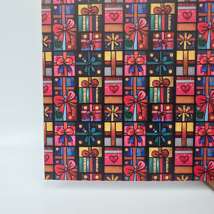 PatternPly® Full Coverage Playful Presents