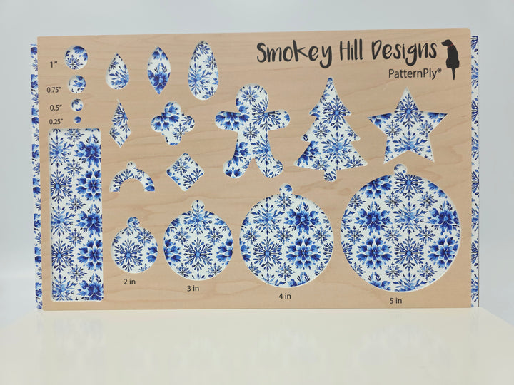 PatternPly® Full Coverage Chinoiserie Snowflakes