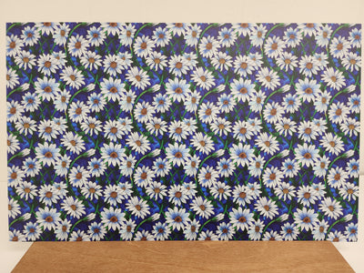 PatternPly® Stained Glass White Daisies
