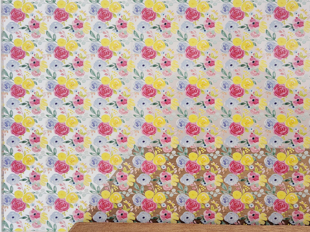 PatternPly® Scattered Tiny Floral Trio