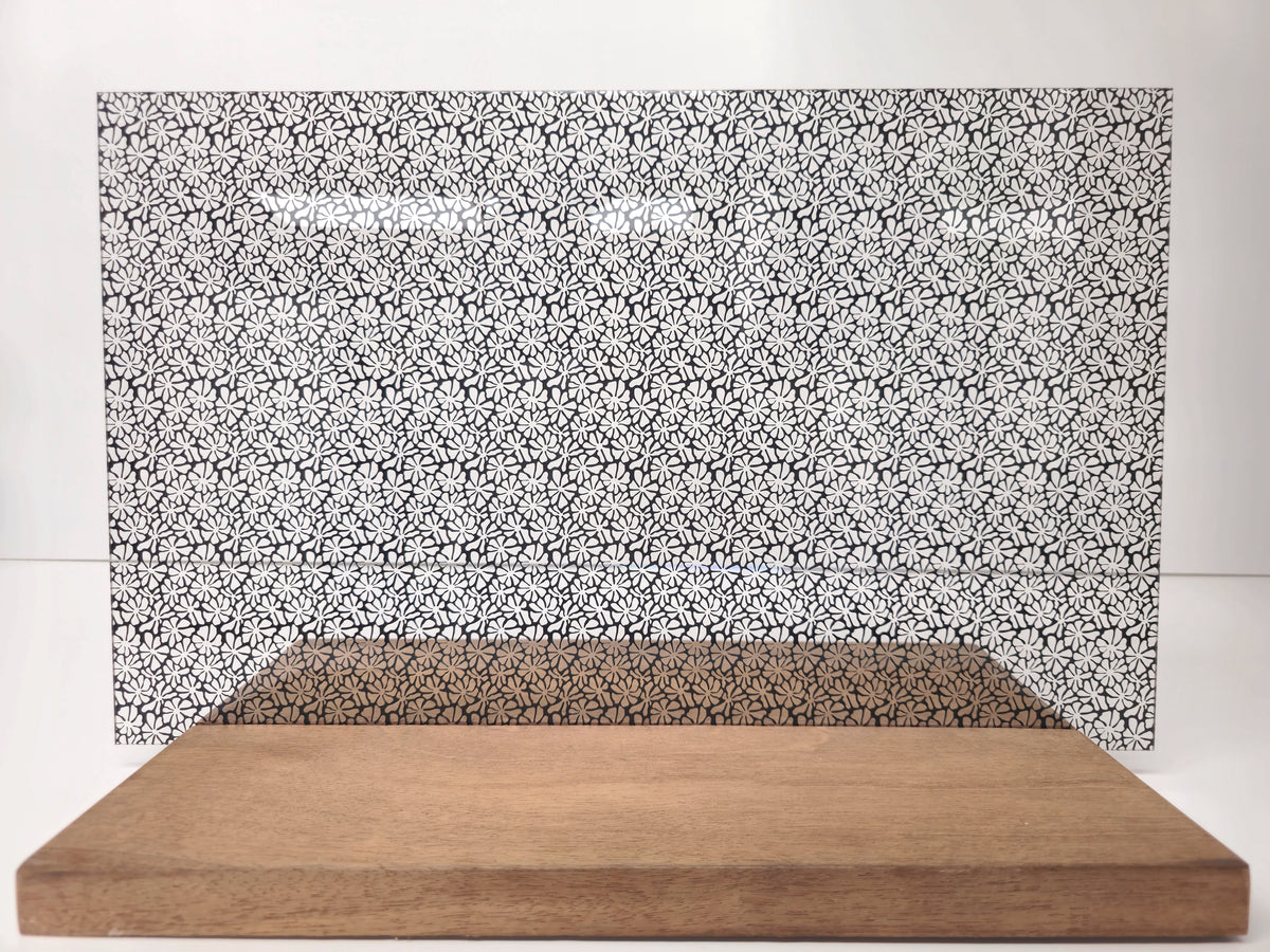 PatternPly® Scattered Wavy Flowers Black product photo 3