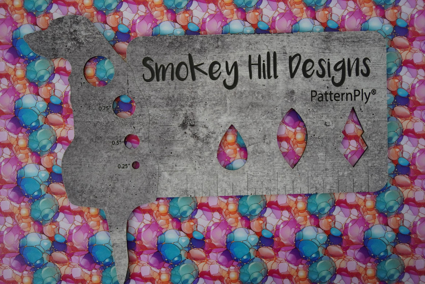 PatternPly® Pastel Bubbles Stained Glass