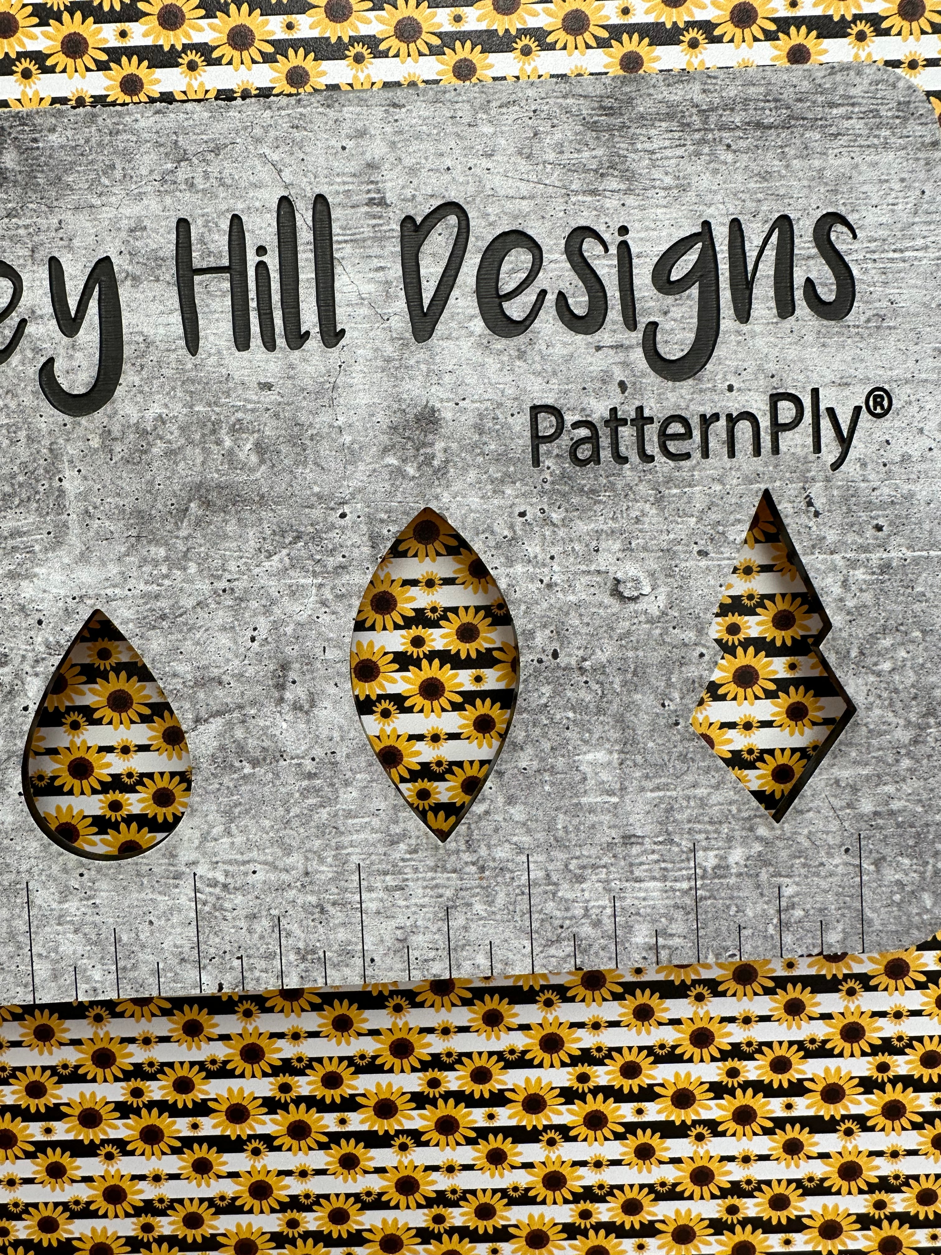 PatternPly® Full Coverage Sunflower Stripes product photo 2