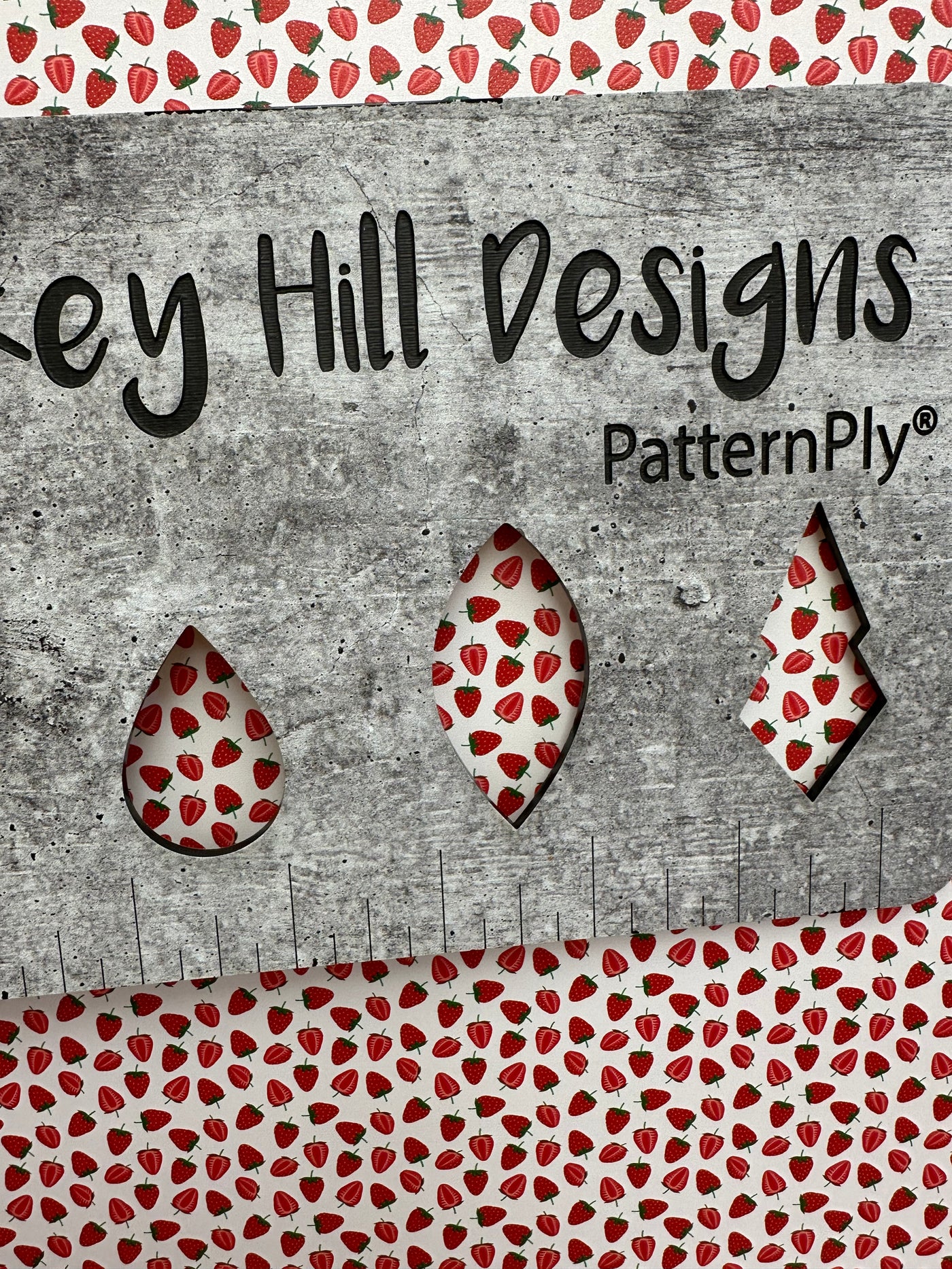PatternPly® Strawberries