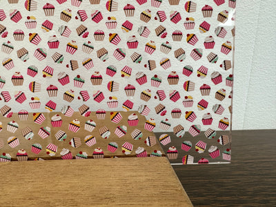 PatternPly® Scattered Cupcakes