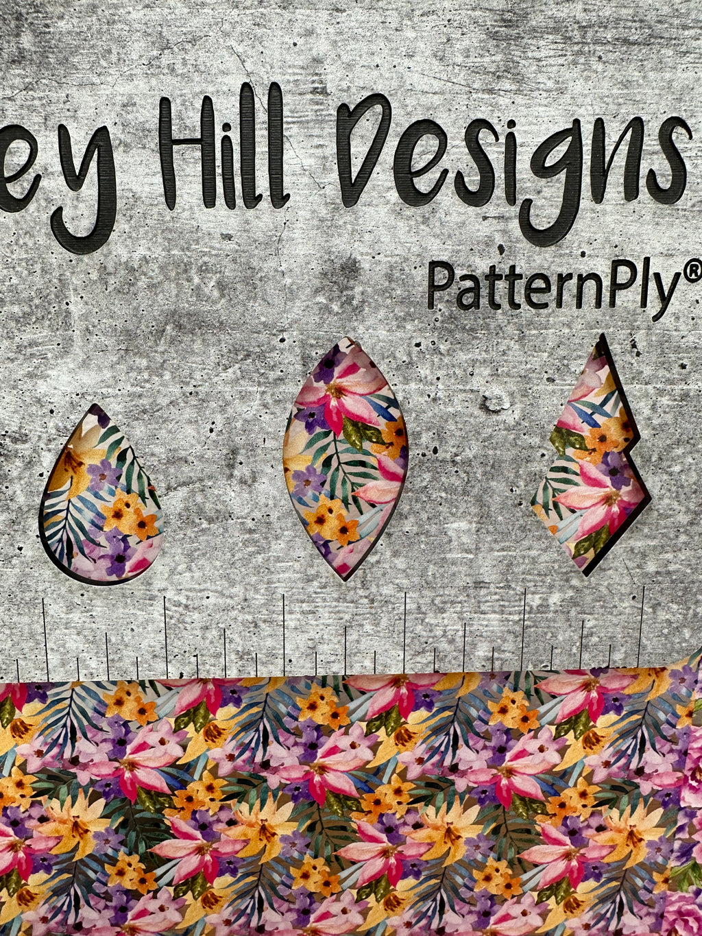 PatternPly® Scattered Pink Floral Trio product photo 7