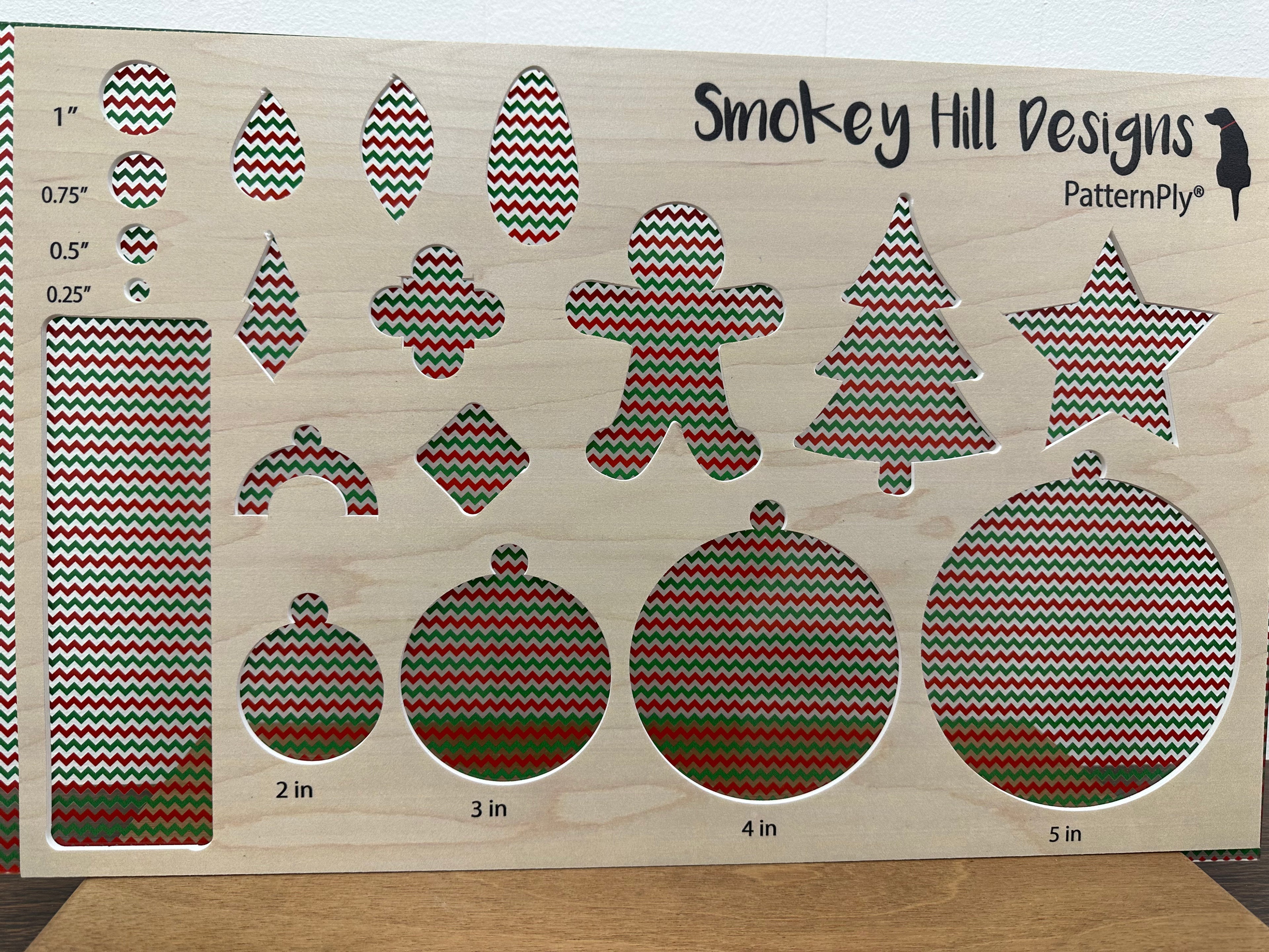 PatternPly® Scattered Micro Red and Green Chevron product photo 2