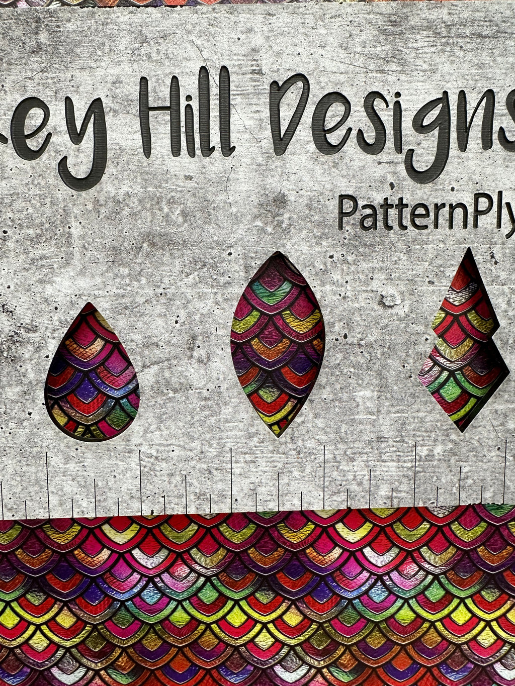 PatternPly® Full Coverage Scalloped Stained Glass product photo 2