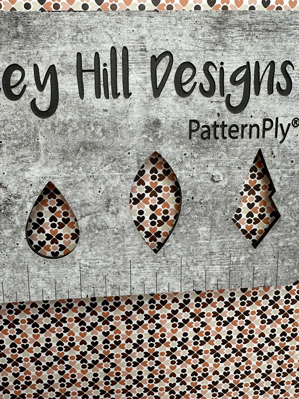 PatternPly® Full Coverage Neutral Hearts product photo 2
