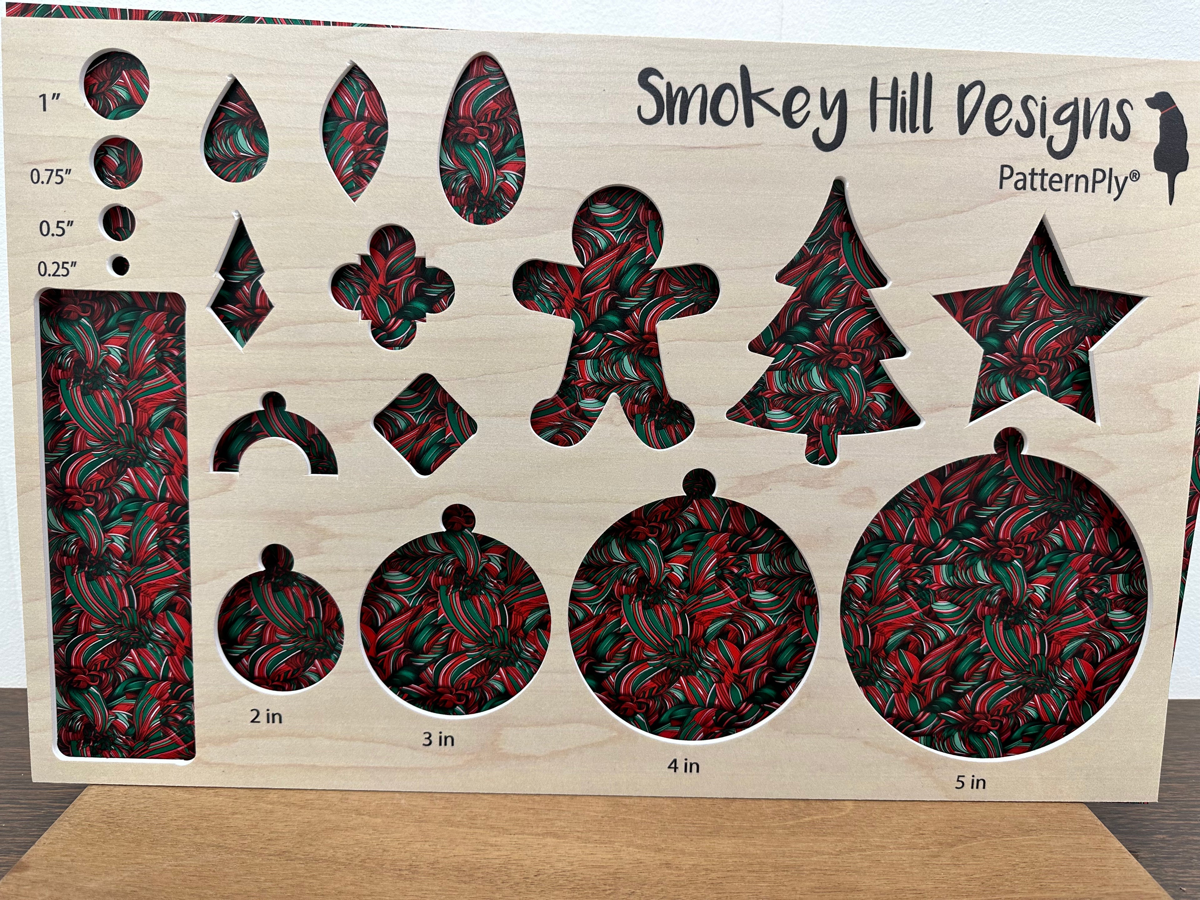 PatternPly® Full Coverage Red and Green Ribbons product photo 2