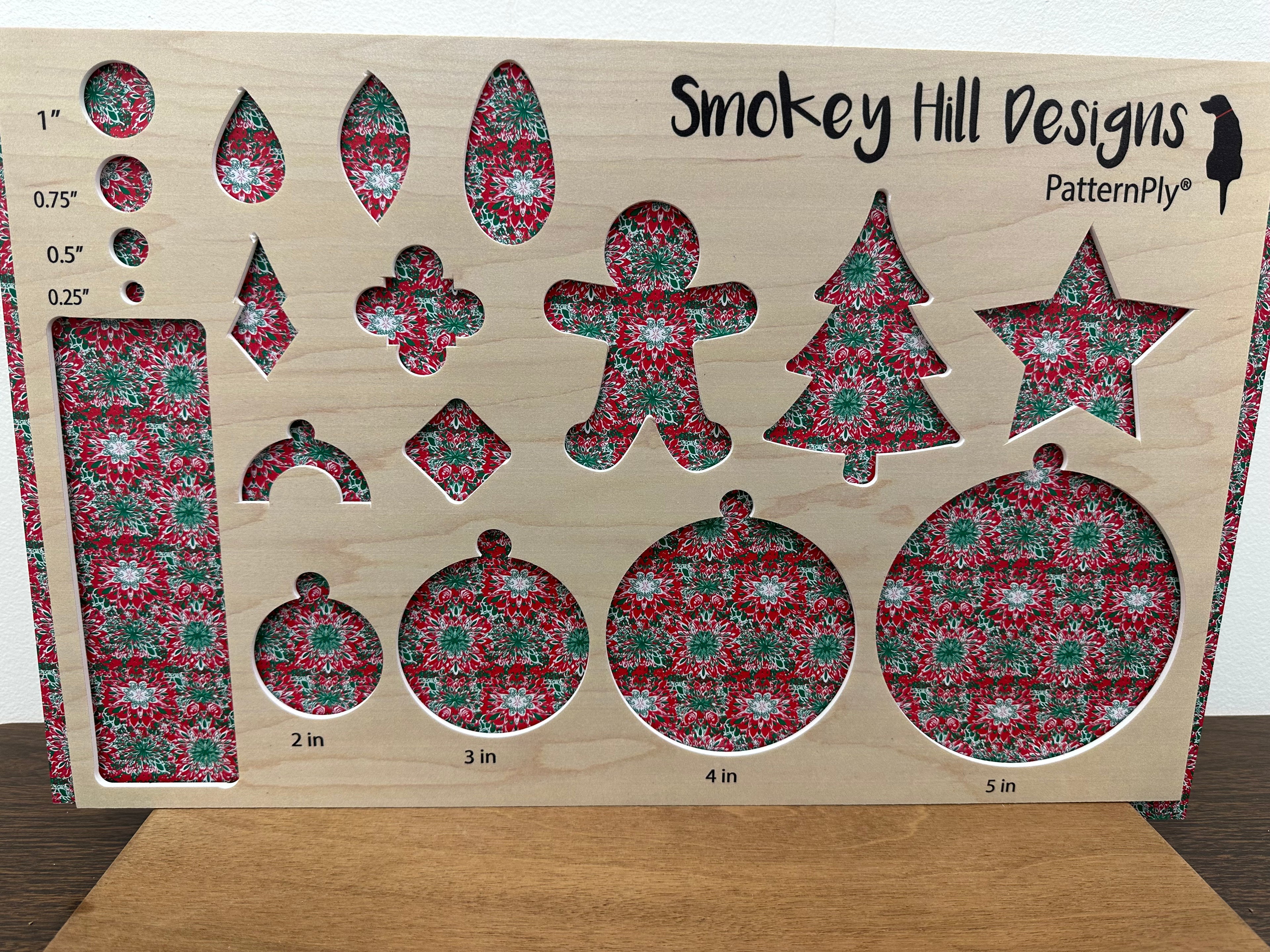 PatternPly® Full Coverage Christmas Preppy Floral product photo 2