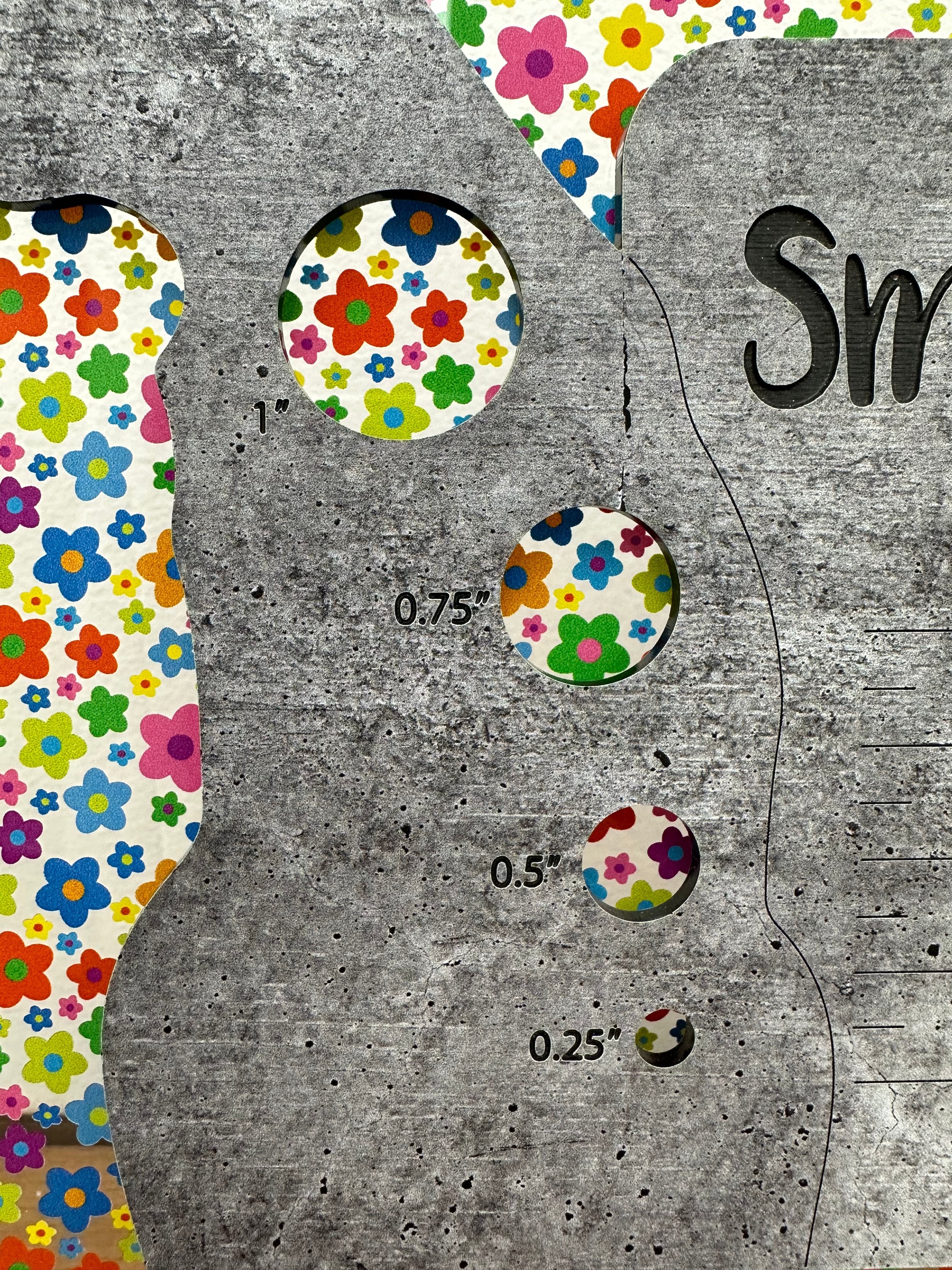 PatternPly® Scattered 90s Cartoon Floral product photo 4