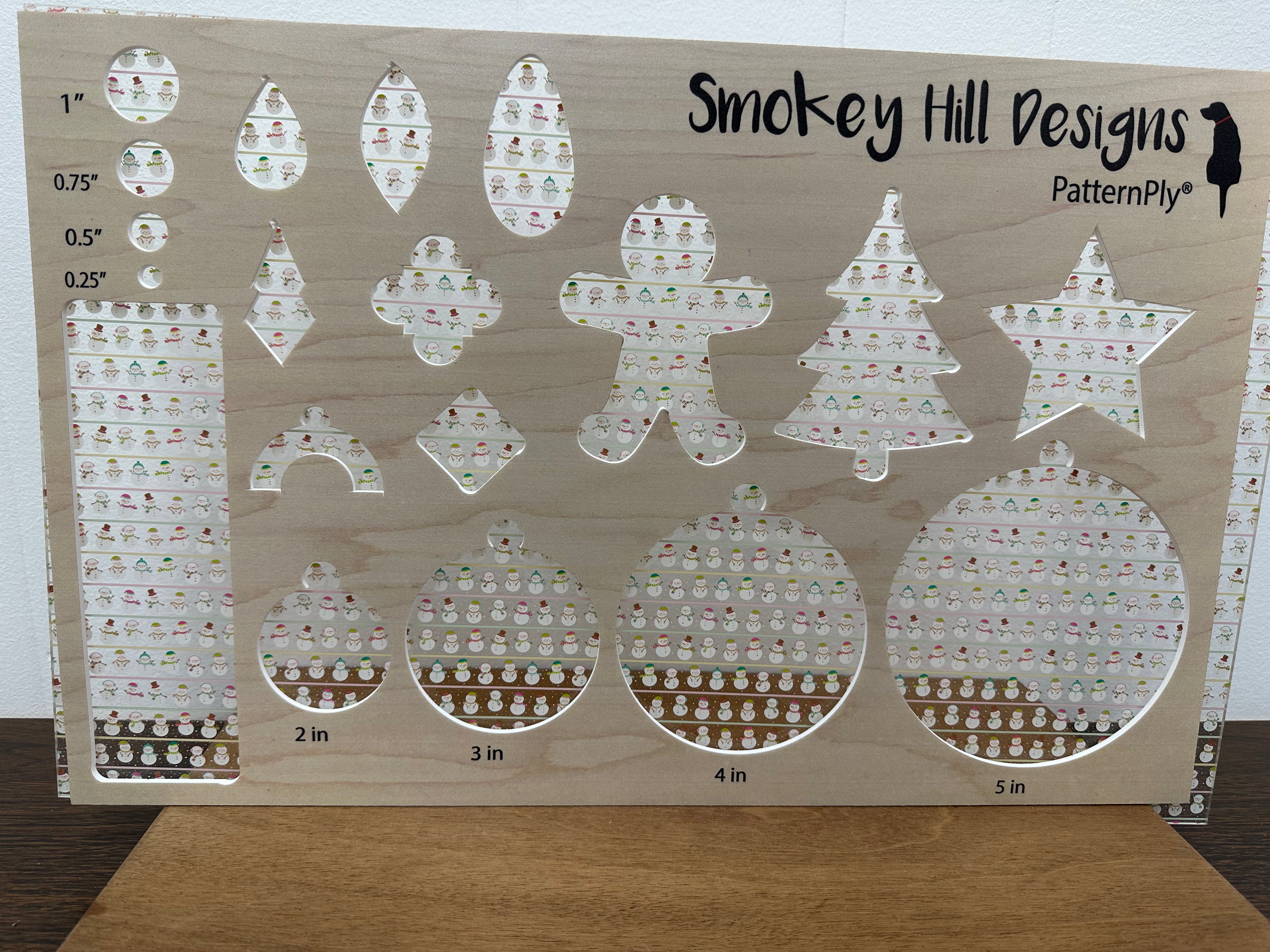 PatternPly® Scattered Pastel Snowmen and Stripes product photo 2
