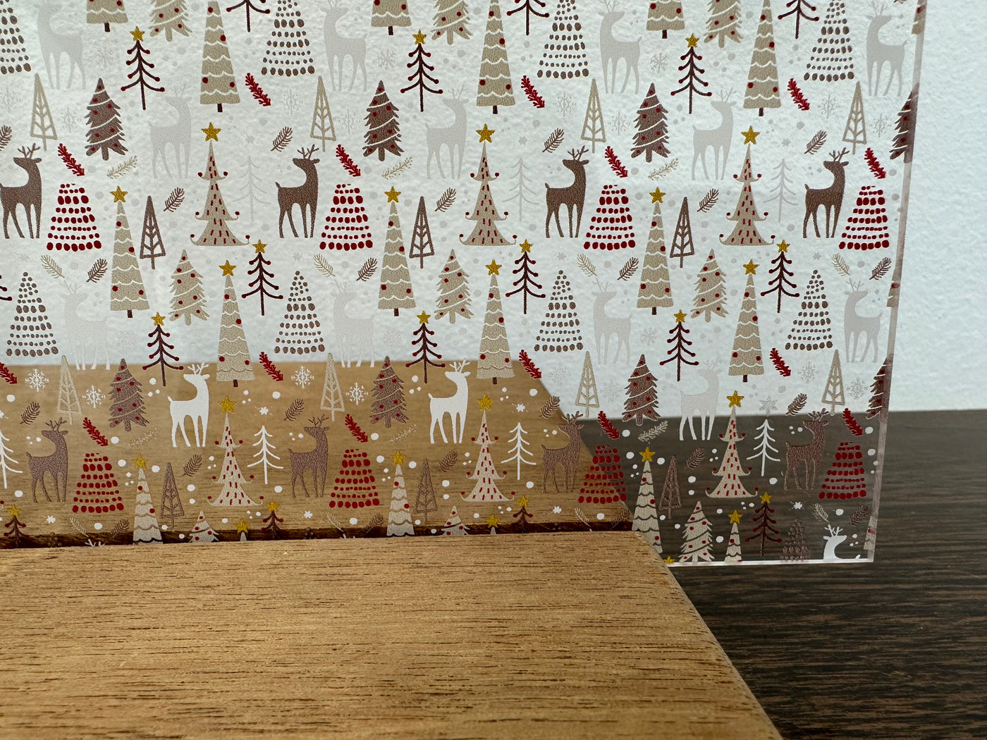 PatternPly® Scattered Neutral Trees and Reindeer