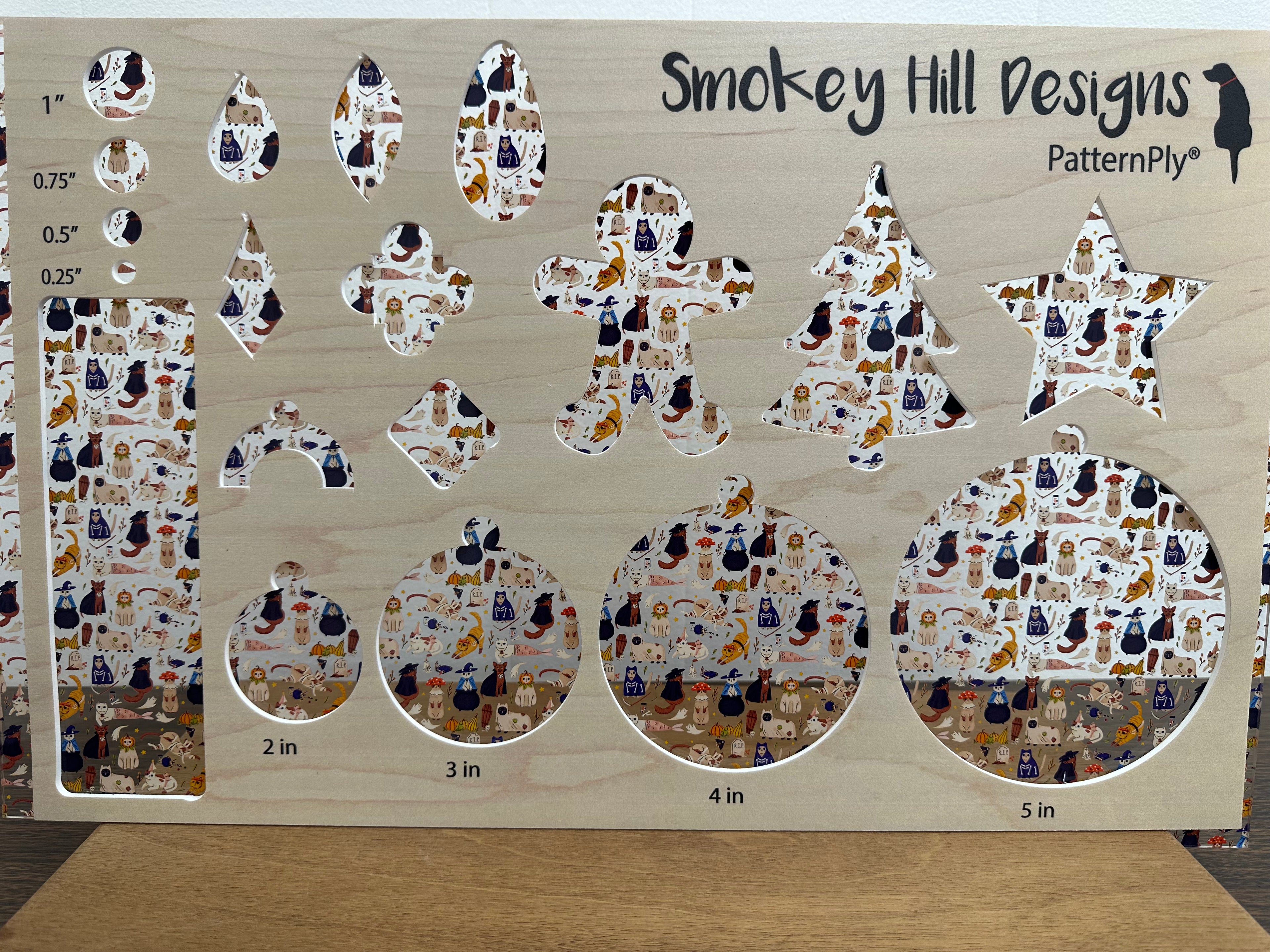 PatternPly® Scattered Trick or Treat Cats product photo 2