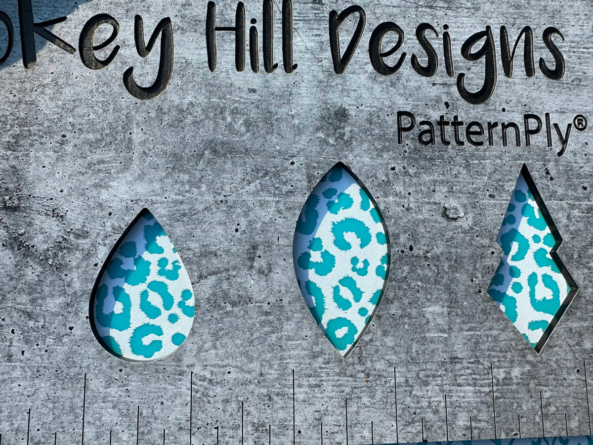 PatternPly® Scattered Leopard WHITE product photo 12
