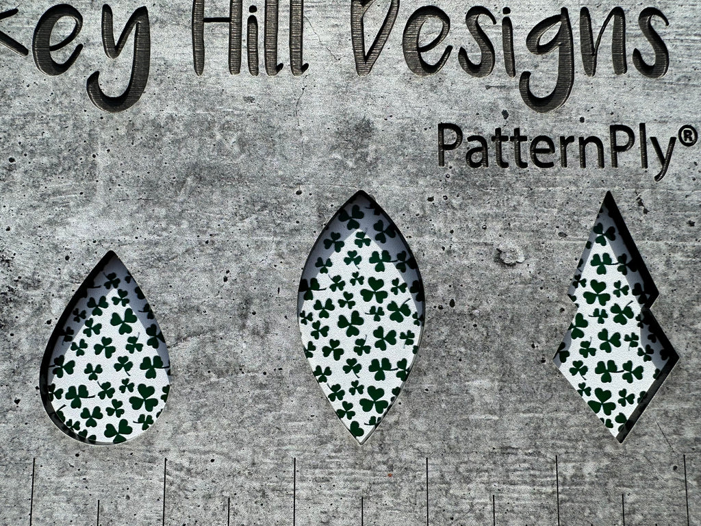 PatternPly® Scattered Micro Shamrocks WHITE product photo 4