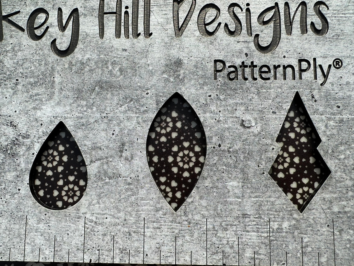 PatternPly® Scattered Heart Circles BLACK product photo 4