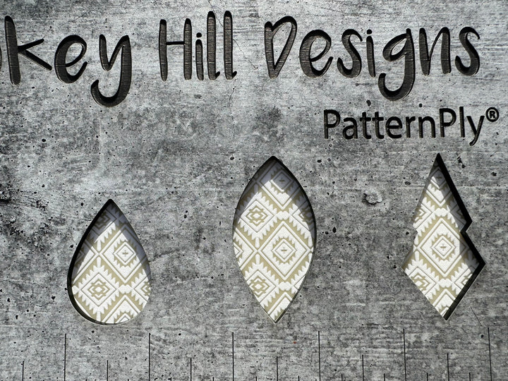 PatternPly® Scattered Aztec WHITE