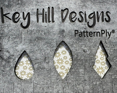 PatternPly® Scattered Daisies WHITE